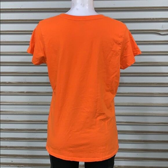 🛍️Halloween T- shirt short sleeve orange Holiday witch on broom and writing - Picture 6 of 6